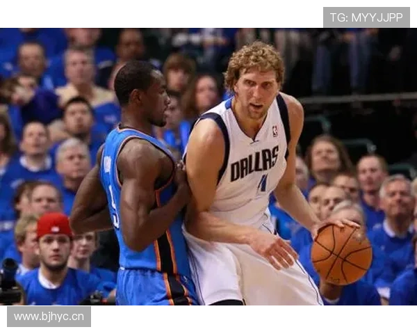 诺维茨基无球牵制改变防守布局，拉开空间助队提升进攻效率