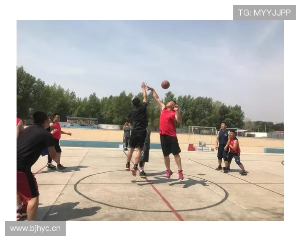 比赛开始规则解析：跳球与中圈发球怎么判